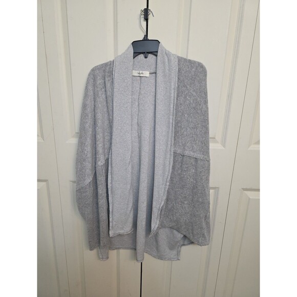 Evelyn Bluer Short Sleeve Cardigan, One Size, 85% Modal 15% Polyester, Used, Sta - Picture 1 of 13